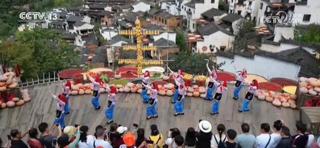 特色民宿成假期旅游“新风景” 乡村景点“打卡”同比增长60%