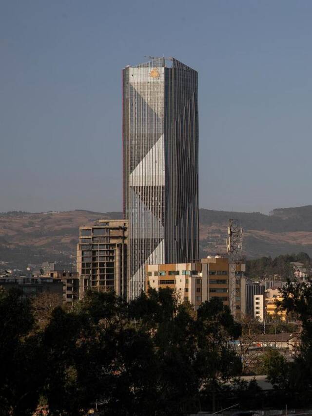 图为埃塞俄比亚商业银行新总部大楼。新华社记者汪平摄