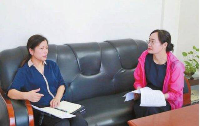 湖北省人大代表王芳:为保障妇女儿童合法权益鼓与呼