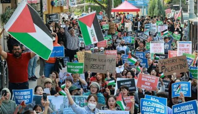 韩媒：在韩巴勒斯坦青年等举行集会，要求“以色列停止轰炸加沙”