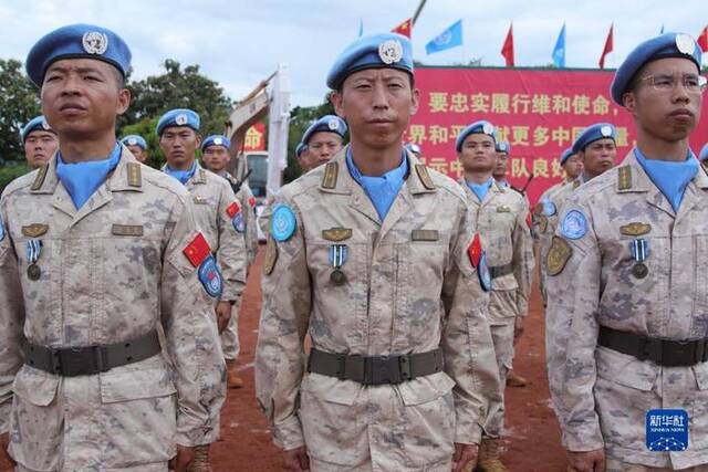 中国第十三批赴南苏丹（瓦乌）维和部队全体官兵获联合国“和平荣誉勋章”