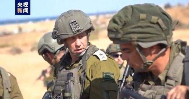 △以色列国防军南方司令部司令亚龙·芬克尔曼率队进入加沙地带（图片来源：以色列国防军）