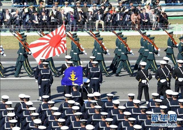 ▲资料图：日本自卫队年度阅兵式。图/新华社