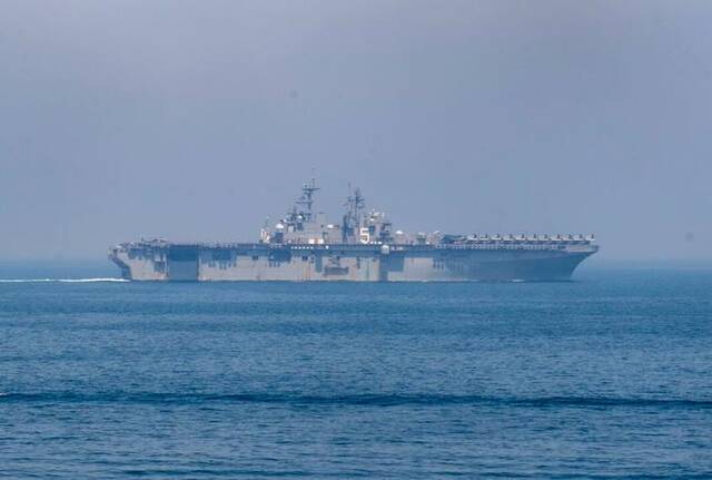 美媒：卫星图像显示，美“巴丹”号两栖攻击舰抵达以色列附近海域
