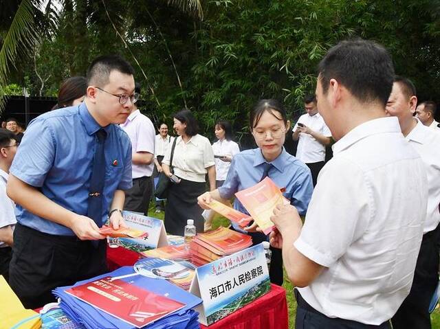 让民法典进乡村入民心