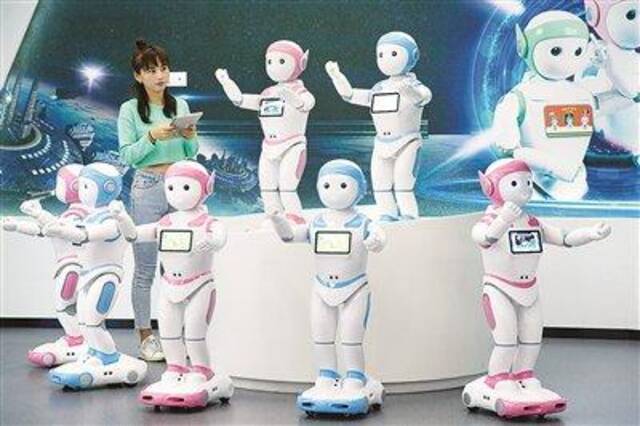 人形机器人“步伐”加快