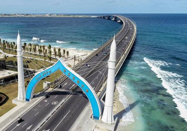 2019年9月1日拍摄的马尔代夫中马友谊大桥。（新华社发，王明亮摄）