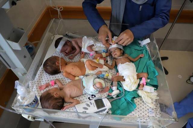 观天下·巴以冲突|以军围攻加沙第二座医院 美说释放被扣押人员协议“接近达成”