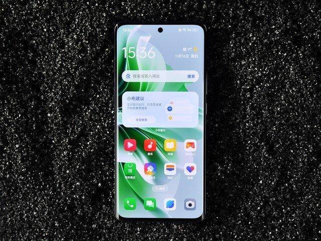 OPPO Reno11全面评测：“加料”标准版，2K档真首选