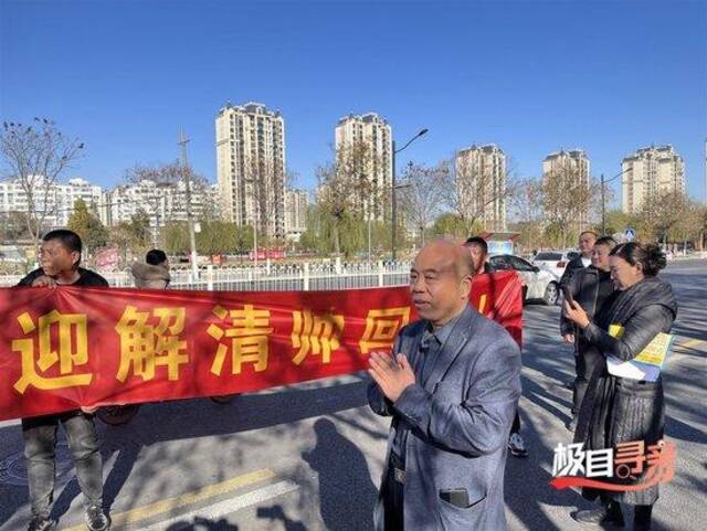 河北亿万富翁寻找被拐儿子25年终圆梦：心疼儿子吃了太多苦，明天就带他去提车