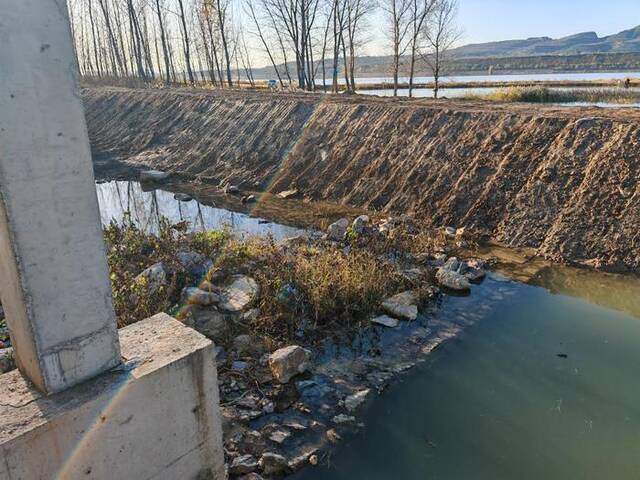 河南三门峡城乡一体化示范区挖湖造景：违规占用耕地、取用黄河水