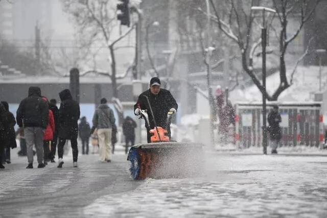 北京城区降雪强度已减弱！为何毫米级降雪量就成“暴雪”？