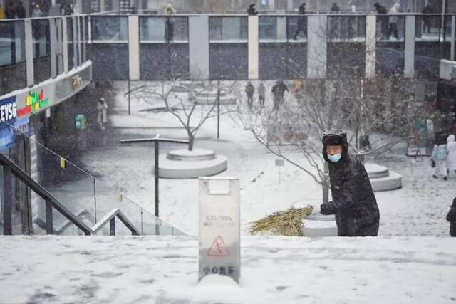 北京城区降雪强度已减弱！为何毫米级降雪量就成“暴雪”？