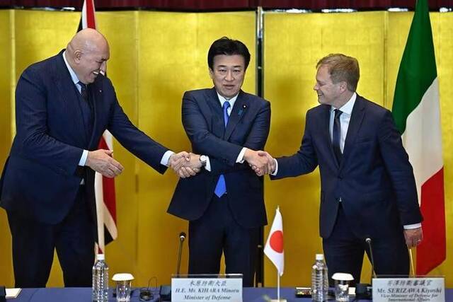 外媒：日英意三国防长在东京会谈，签署共同研发新一代战机协议