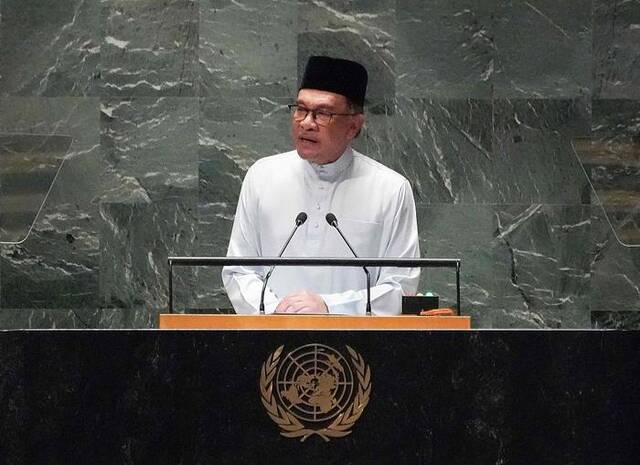 马来西亚总理安瓦尔：“向东看”现在包括中国