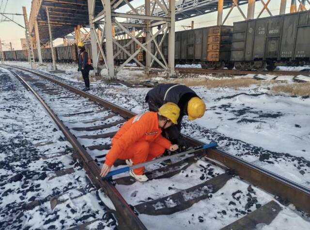 【聚焦民生 保暖保供】中国华电全力做好低温雨雪冰冻灾害防范应对工作