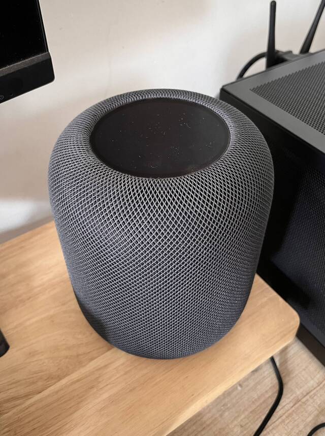 消息称苹果HomePod3音箱将采用“弧形”上盖，让屏幕“看起来更大”