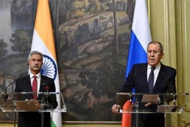 俄罗斯外长拉夫罗夫在莫斯科会晤印度外长苏杰生（图源：参考消息网）