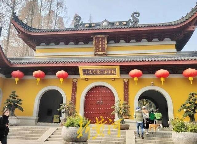 杭州名寺举行资产千万高端相亲会？寺庙辟谣：没此活动，主办擅自发布