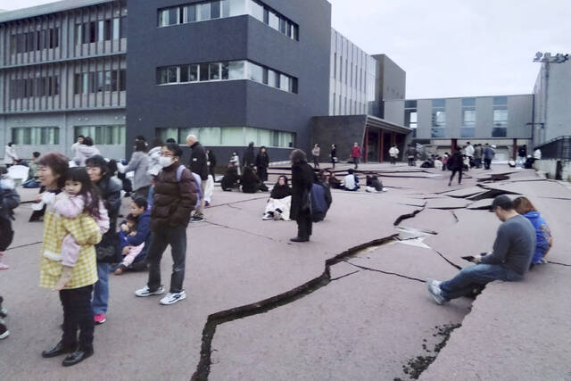 “核电站检查、海啸警报、新干线停运……” 日本多地严阵以待