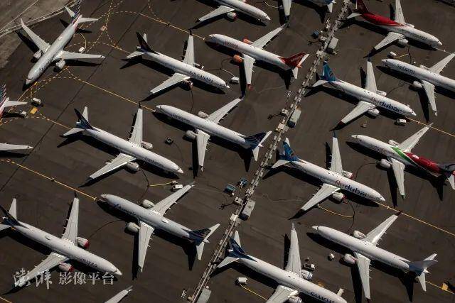 资料图：当地时间2019年7月21日，停在西雅图某机场的波音737Max8飞机。图自澎湃影像