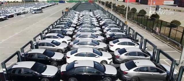 年产超3000万辆、2年迈步3个台阶、出口均价增长64%……中国汽车业跑出“加速度”