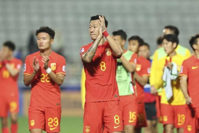 亚洲杯首战进球被吹，朱辰杰和国足冤吗？