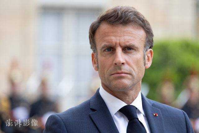 马克龙推“催生”计划，引发部分法国政客和女性权益人士不满