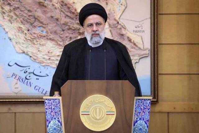 ▲资料图片：伊朗总统莱希在德黑兰发表讲话。（路透社）