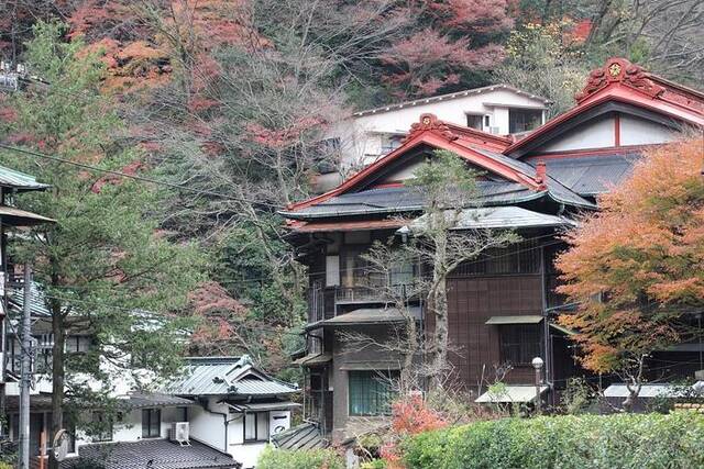 日媒：住宿业劳动力短缺超20%，日本酒店和旅馆采取措施应对人手不足