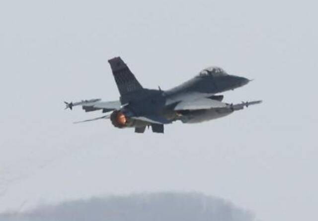 美军证实驻韩美军F-16战机坠落：事故发生前遇“飞行紧急情况”