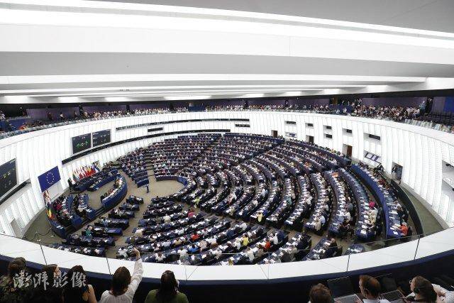 资料图：欧洲议会在其法国斯特拉斯堡总部召开会议/澎湃影像