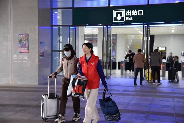 中国移动全力保障春运旅客归家路