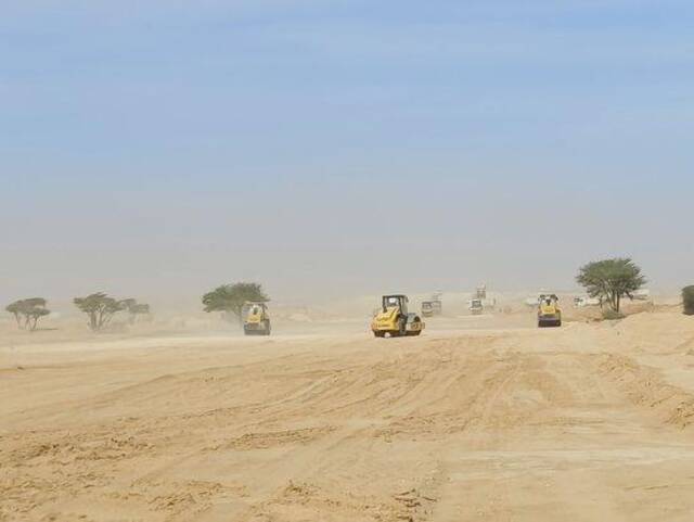 阿尔及利亚西部铁路矿业线项目施工现场