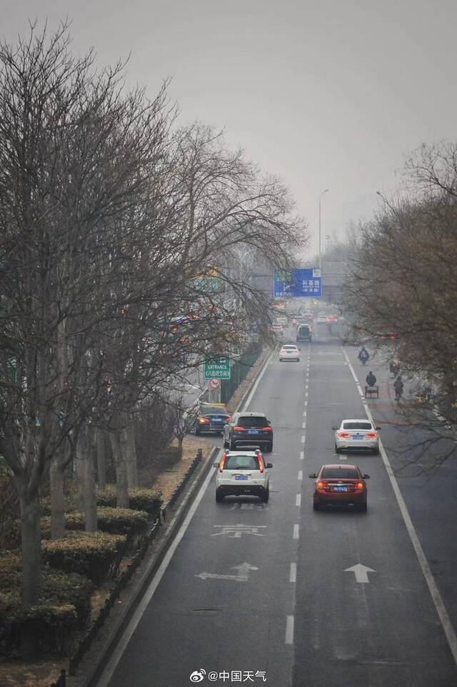 北京龙年第一场雨来了