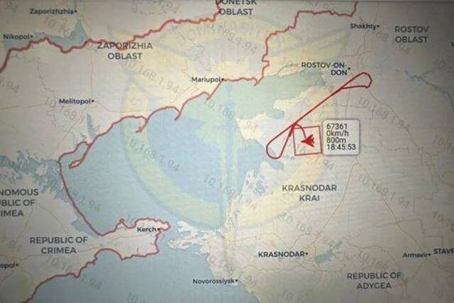 乌军公布的飞机轨迹图显示，这架A-50在1分钟内的速度由时速875公里骤降为0