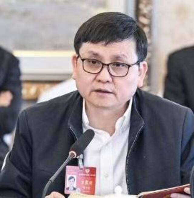 大三甲呼吸道感染为何人满为患？张文宏：基层诊断技术和药物供应待提升