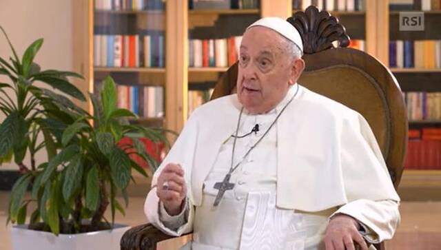 教皇称乌克兰要有“举白旗”的勇气，乌方批梵蒂冈在“玩火”