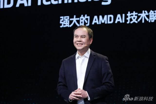 AMD高级副总裁，计算与图形总经理JackHuynh