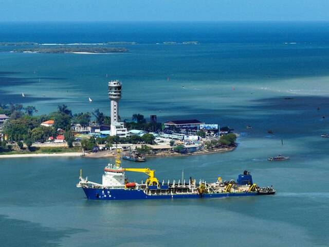 中国港湾承建的坦桑尼亚达港疏浚项目全面完工