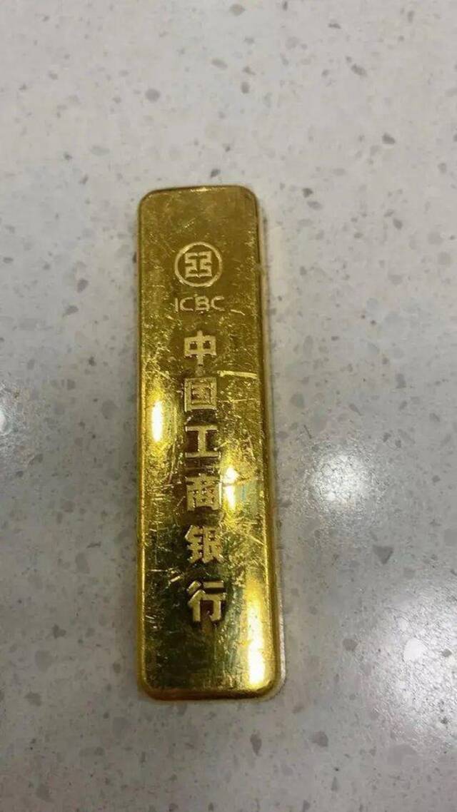 金价再创历史！杭州有人手握9斤金条：坚决不卖