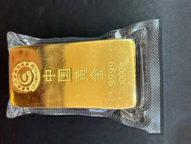 金价再创历史！杭州有人手握9斤金条：坚决不卖