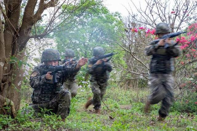 热血沸腾！武警部队春日火热练兵