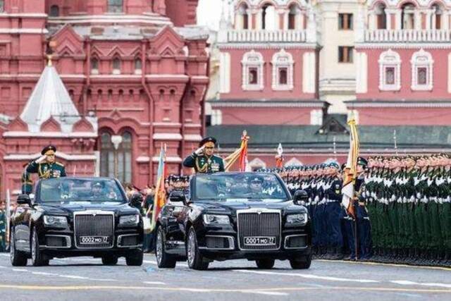 法国防长有意思：刚说要出兵援乌，又说要联俄反恐