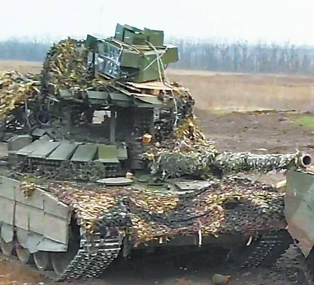 “电子战坦克”、“乌龟坦克”……防无人机，俄军坦克连出“怪招”