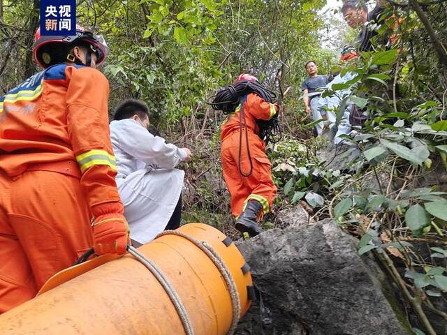 广西柳州市柳城县发生滚石伤人事件 致1死5伤