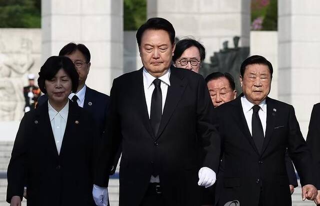 韩媒：最新民调显示，尹锡悦施政差评率68%，创其任期以来最高纪录