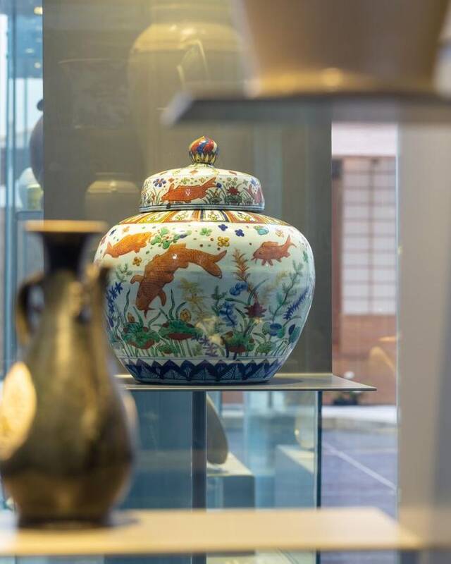 失窃的明朝鱼藻纹盖罐图源：比利时玛丽蒙皇家博物馆社交媒体账号