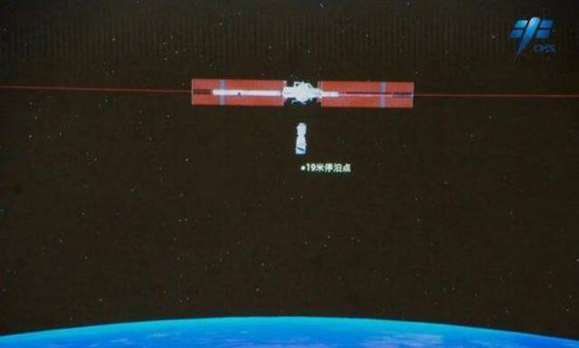 神舟十八号航天员顺利进驻中国空间站