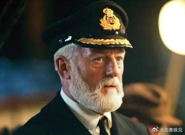 指环王演员伯纳德希尔去世 曾在电影《泰坦尼克号》中饰演船长